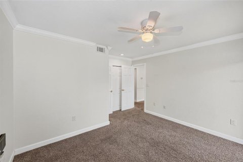 Condo in Sarasota, Florida, 2 bedrooms № 2203431 - photo 18