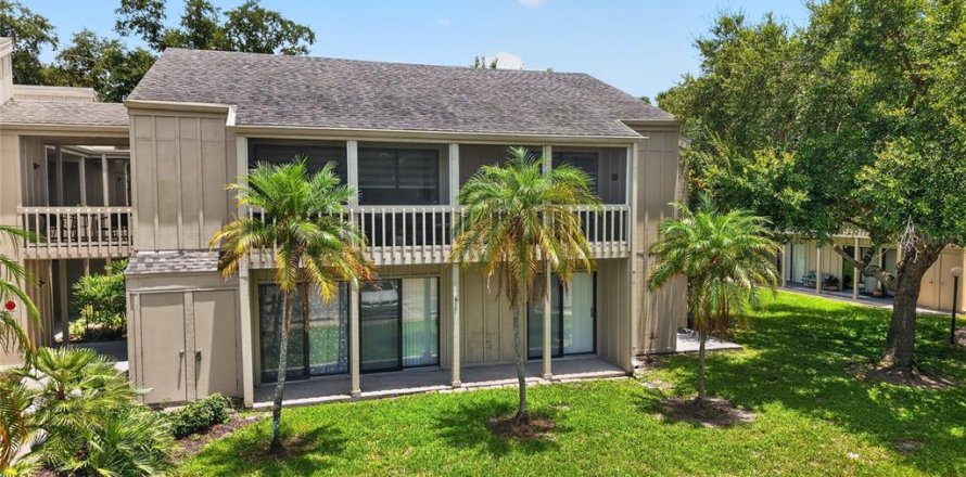Condo in Sarasota, Florida, 2 bedrooms № 2203431