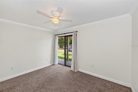 Condo in Sarasota, Florida, 2 bedrooms № 2203431 - photo 19