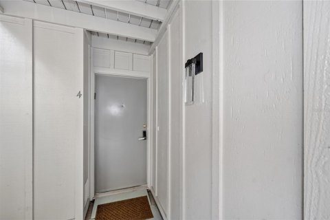 Condo in Sarasota, Florida, 2 bedrooms № 2203431 - photo 28