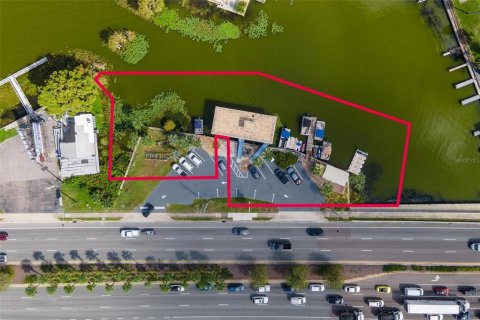 Immobilier commercial à vendre à Tavares, Floride: 175.59 m2 № 2377534 - photo 28