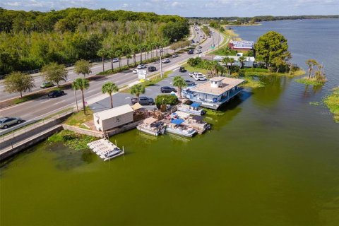Immobilier commercial à vendre à Tavares, Floride: 175.59 m2 № 2377534 - photo 2