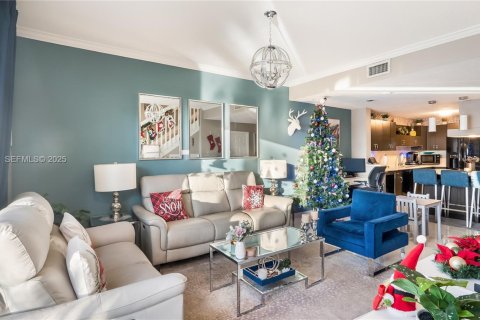 Townhouse in Deerfield Beach, Florida 2 bedrooms, 115.57 sq.m. № 1993155 - photo 11