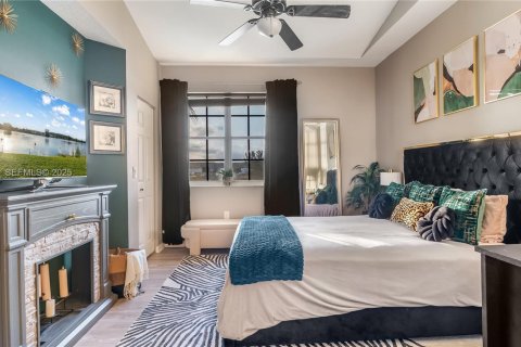 Townhouse in Deerfield Beach, Florida 2 bedrooms, 115.57 sq.m. № 1993155 - photo 13