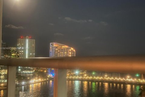 Купить кондоминиум в Майами, Флорида 1 спальня, 91.42м2, № 1923171 - фото 13