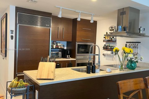 Купить кондоминиум в Майами, Флорида 1 спальня, 91.42м2, № 1923171 - фото 10