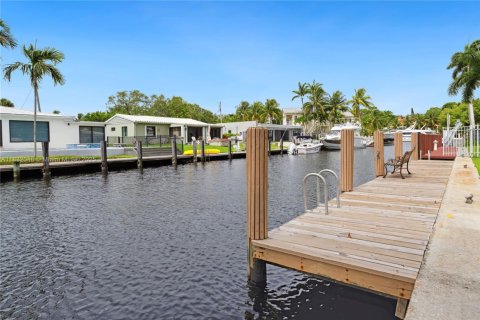 House in Fort Lauderdale, Florida 2 bedrooms, 120.59 sq.m. № 1814668 - photo 9