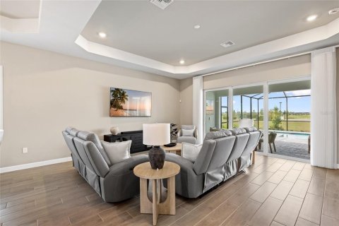 Casa en venta en Punta Gorda, Florida, 4 dormitorios, 208.75 m2 № 2351937 - foto 8