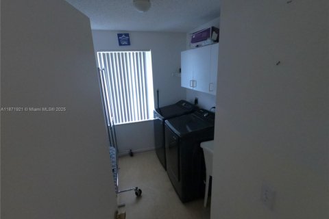 Купить виллу или дом в Мирамар, Флорида 4 спальни, 210.24м2, № 1925232 - фото 20