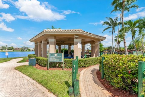 Casa en venta en Miramar, Florida, 4 dormitorios, 210.24 m2 № 1925232 - foto 25