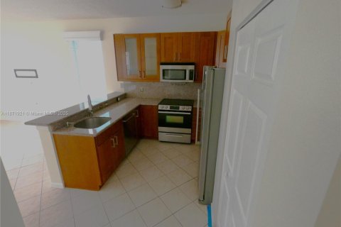 Купить виллу или дом в Мирамар, Флорида 4 спальни, 210.24м2, № 1925232 - фото 12