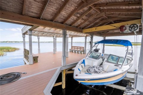 House in Winter Garden, Florida 5 bedrooms, 488.02 sq.m. № 1722443 - photo 25