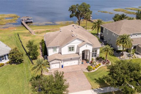 House in Winter Garden, Florida 5 bedrooms, 488.02 sq.m. № 1722443 - photo 3