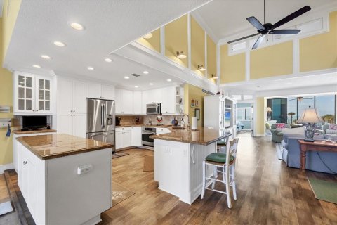 Condo in Boca Grande, Florida, 3 bedrooms  № 1649768 - photo 5