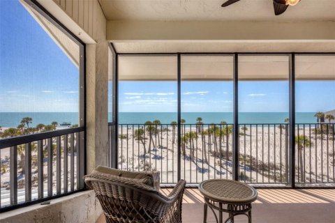 Condo in Boca Grande, Florida, 3 bedrooms  № 1649768 - photo 17