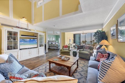 Condo in Boca Grande, Florida, 3 bedrooms  № 1649768 - photo 7