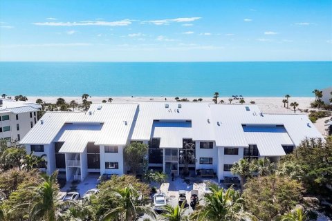 Condo in Boca Grande, Florida, 3 bedrooms  № 1649768 - photo 1