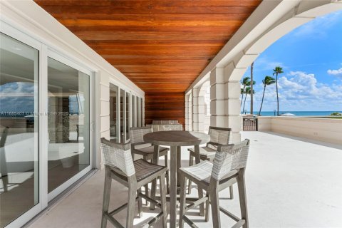 Condo in Miami Beach, Florida, 4 bedrooms  № 1763794 - photo 1