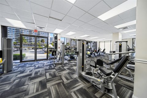 Copropriété à louer à Hallandale Beach, Floride: 2 chambres, 126.35 m2 № 2031438 - photo 23