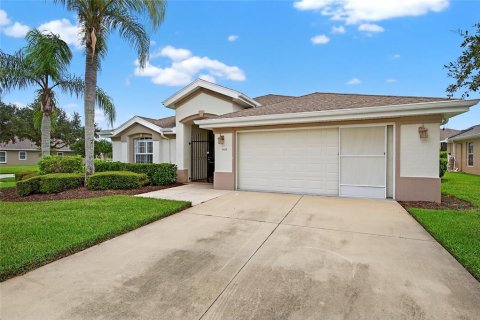 House in Port Orange, Florida 3 bedrooms, 180.42 sq.m. № 2316667 - photo 3