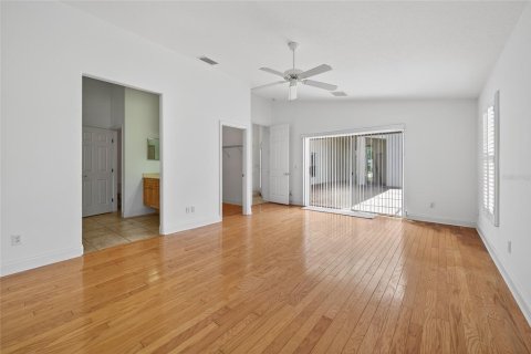 House in Port Orange, Florida 3 bedrooms, 180.42 sq.m. № 2316667 - photo 19