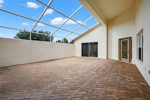 House in Port Orange, Florida 3 bedrooms, 180.42 sq.m. № 2316667 - photo 10
