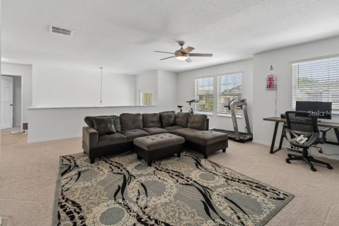 House in Tampa, Florida 5 bedrooms, 331.29 sq.m. № 2229587 - photo 25