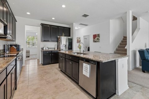 House in Tampa, Florida 5 bedrooms, 331.29 sq.m. № 2229587 - photo 13