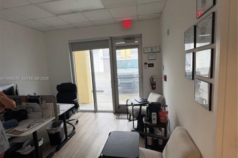 Купить коммерческую недвижимость в Суитуотер, Флорида № 2063173 - фото 6