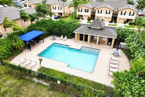 Townhouse in Tampa, Florida 3 bedrooms, 173.54 sq.m. № 1855407 - photo 3