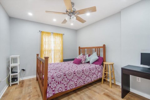 Townhouse in Tampa, Florida 3 bedrooms, 173.54 sq.m. № 1855407 - photo 15