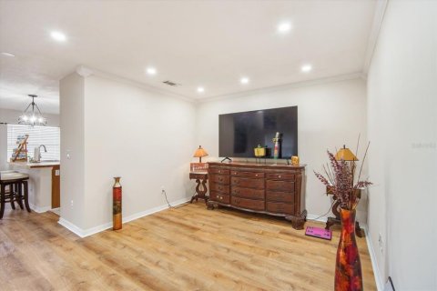 Townhouse in Tampa, Florida 3 bedrooms, 173.54 sq.m. № 1855407 - photo 5