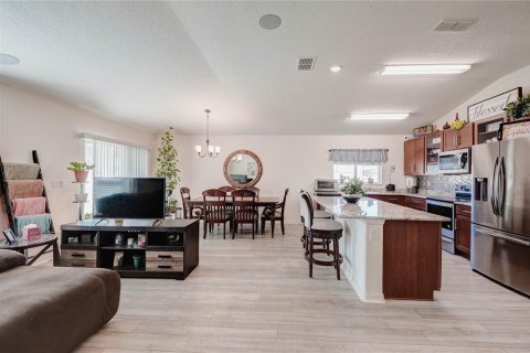 Купить виллу или дом в Киссимми, Флорида 7 комнат, 158.03м2, № 2109851 - фото 5