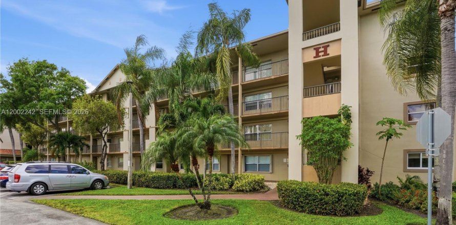 Condo in Pembroke Pines, Florida, 2 bedrooms  № 2067714