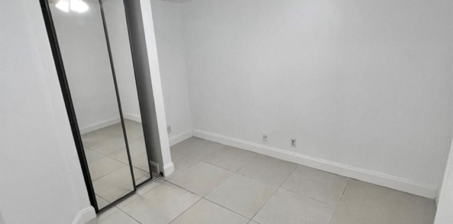 Adosado en Boca Raton, Florida 3 dormitorios, 126.72 m2 № 1177016