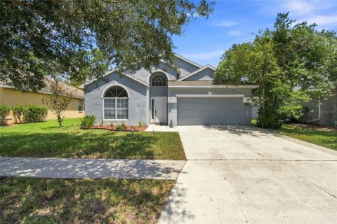 Villa ou maison à vendre à New Port Richey, Floride: 4 chambres, 182.83 m2 № 2308651 - photo 2