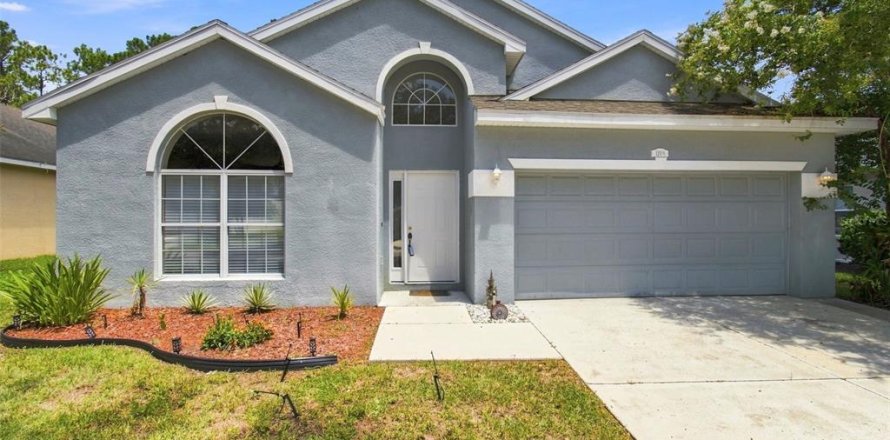 Villa ou maison à New Port Richey, Floride 4 chambres, 182.83 m2 № 2308651