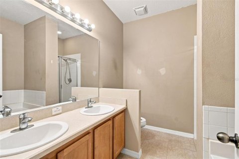 Villa ou maison à vendre à New Port Richey, Floride: 4 chambres, 182.83 m2 № 2308651 - photo 8