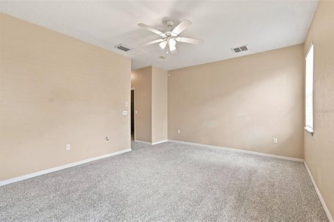 Villa ou maison à vendre à New Port Richey, Floride: 4 chambres, 182.83 m2 № 2308651 - photo 10