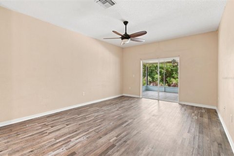 Villa ou maison à vendre à New Port Richey, Floride: 4 chambres, 182.83 m2 № 2308651 - photo 12