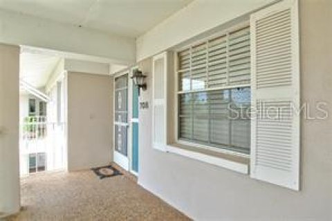 Condominio en alquiler en Bradenton, Florida, 2 dormitorios, 123.93 m2 № 2097531 - foto 2
