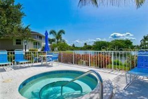 Condominio en alquiler en Bradenton, Florida, 2 dormitorios, 123.93 m2 № 2097531 - foto 17