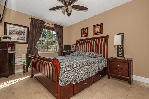 Casa en venta en Pembroke Pines, Florida, 3 dormitorios, 193.89 m2 № 1830155 - foto 28