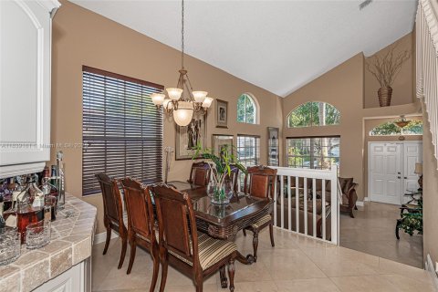 Casa en venta en Pembroke Pines, Florida, 3 dormitorios, 193.89 m2 № 1830155 - foto 23