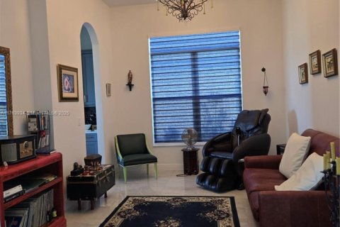 Casa en venta en Port St. Lucie, Florida, 3 dormitorios, 256.22 m2 № 1860721 - foto 10