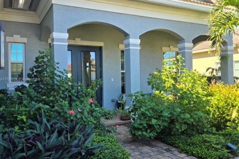 Casa en venta en Port St. Lucie, Florida, 3 dormitorios, 256.22 m2 № 1860721 - foto 12