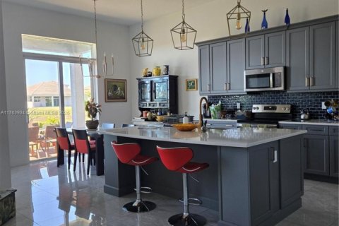 Casa en venta en Port St. Lucie, Florida, 3 dormitorios, 256.22 m2 № 1860721 - foto 13