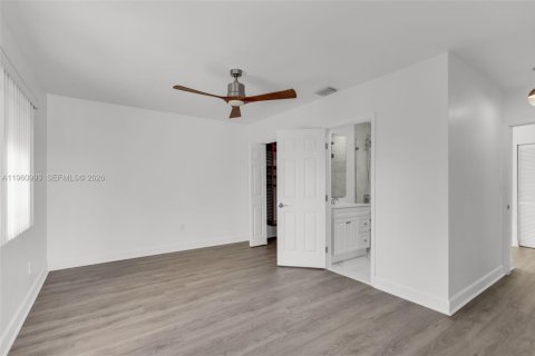 Купить виллу или дом в Майами, Флорида 5 спален, 192.4м2, № 2024607 - фото 23