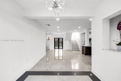 Купить виллу или дом в Майами, Флорида 5 спален, 192.4м2, № 2024607 - фото 4