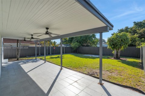 Купить виллу или дом в Майами, Флорида 5 спален, 192.4м2, № 2024607 - фото 29